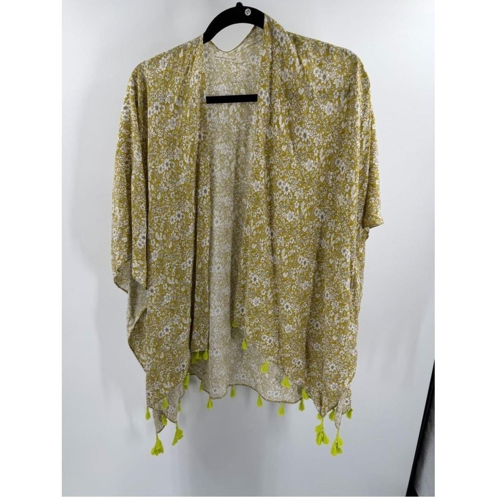 Do Everything In Love floral Rayon kimono with tassels one size